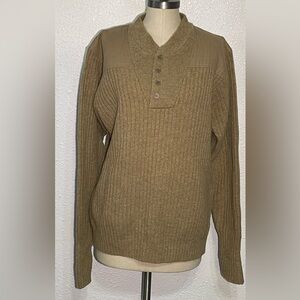 L.L. Bean Men's patch sleeve Tan Sweater size large